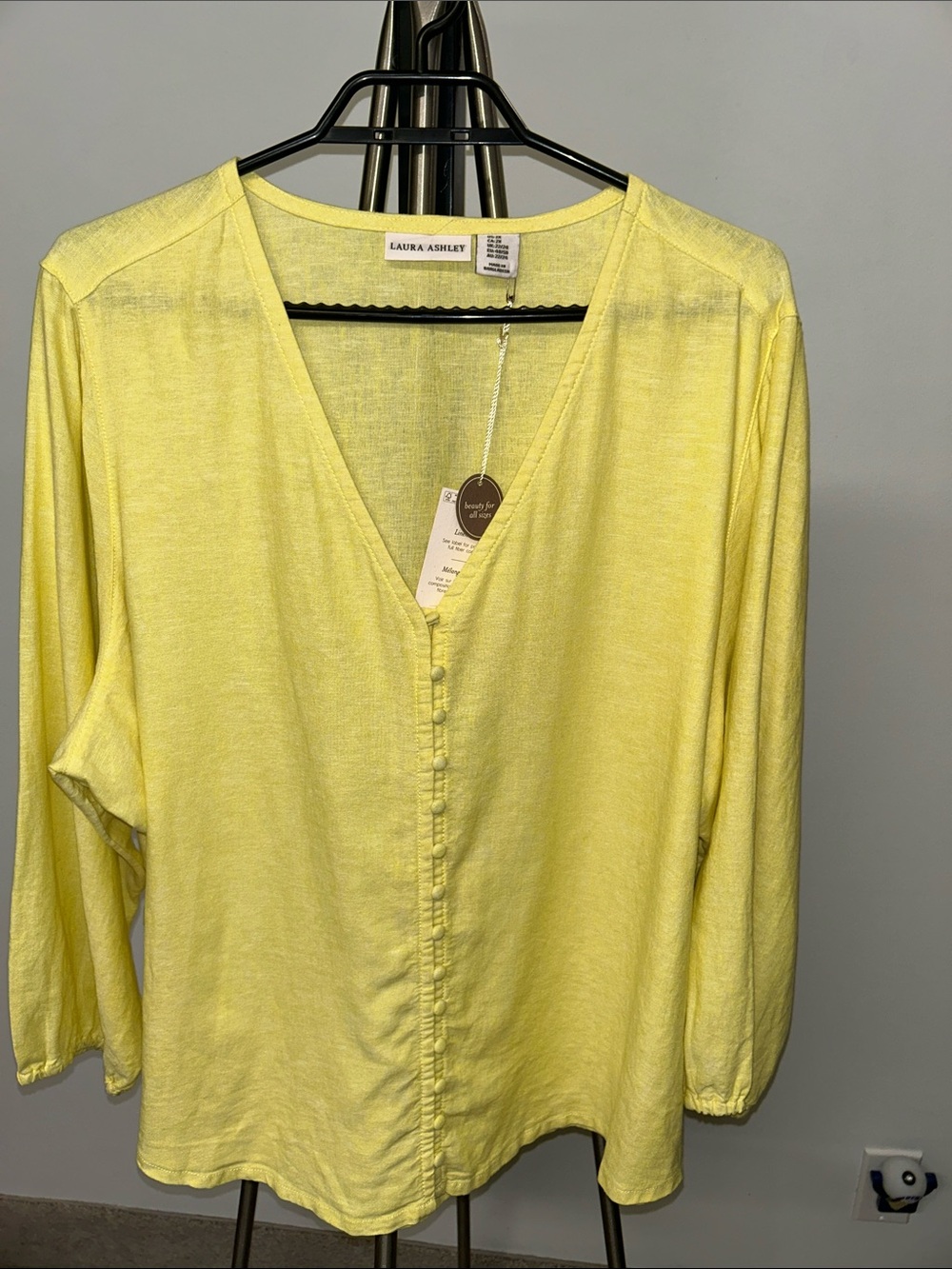 NWT Laura Ashley Pale Yellow Button-Front V-Neck Blouse